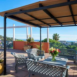 Ibis Budget Cannes Мужен